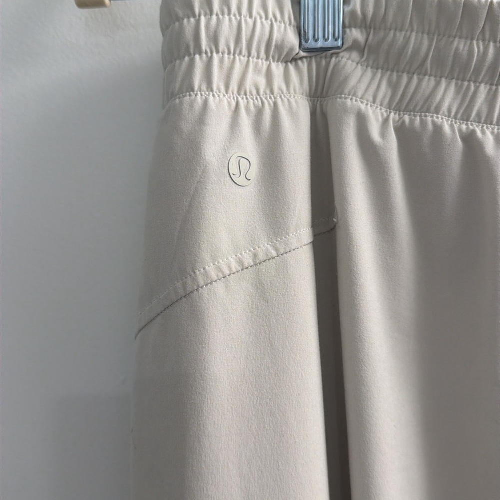 Swift mid rise Lululemon pant - Picture 9 of 15